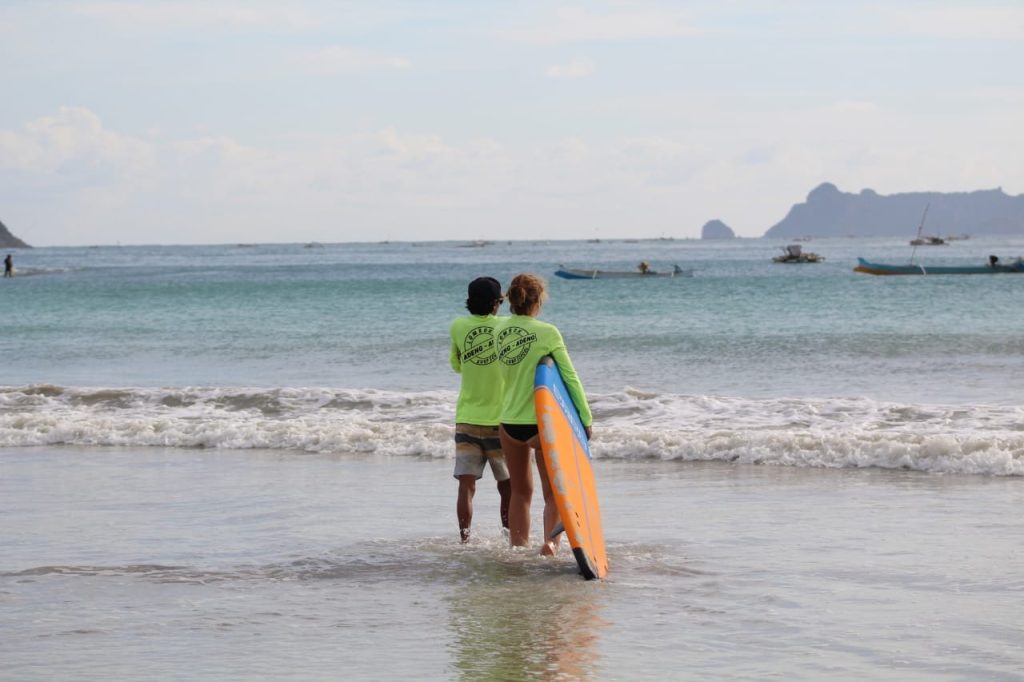 Surf Lesson in Lombok