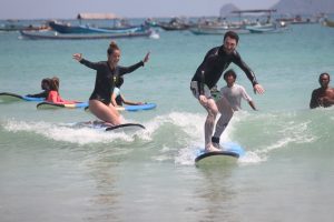 Surf Lesson in Lombok (2)